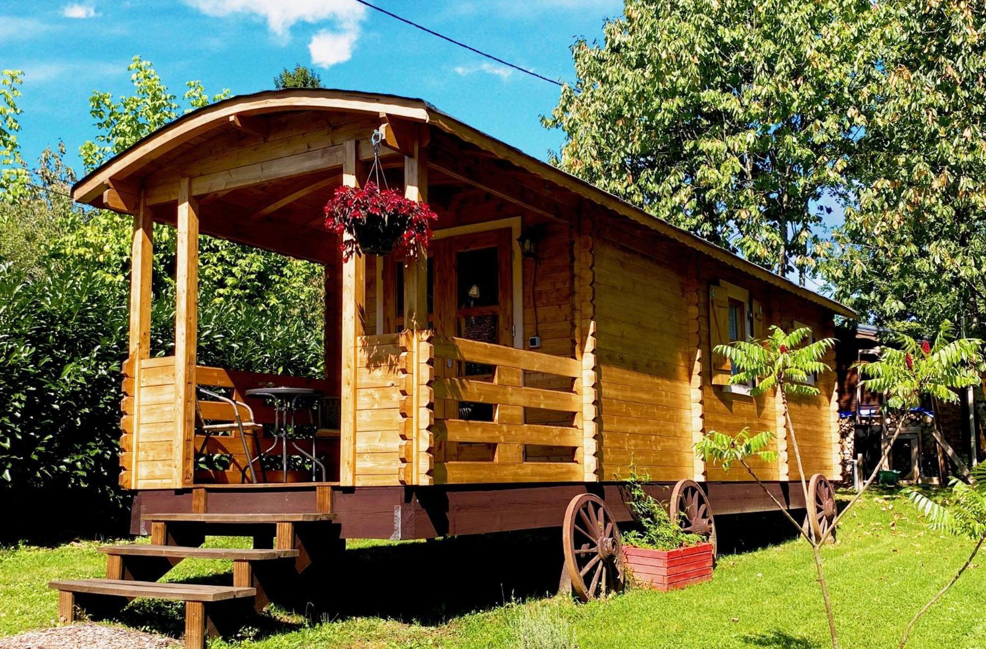 Little Wood Lodges Insolites Bailly-aux-Forges المظهر الخارجي الصورة